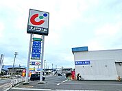 セブンイレブン米沢駅前3丁目店 カワチ薬品米沢駅前店100ｍ　(徒歩2分)　ドラックストアがすぐ近くにあると急な体調不良の時も安心ですね。 500m