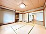 和室：【10/16まで現況販売】1階8畳和室です。南側には広縁もございます。
