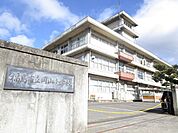 福島市立岡山小学校　徒歩16分。 1250m
