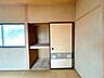 収納：【期間限定現況販売】2階中央東側6帖和室の収納内の様子です。クリーニングを行う予定です。