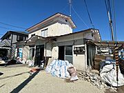 価格には消費税、リフォーム費用を含みます。リフォーム中でもご案内可能。内覧希望の方はお電話ください。外壁は一部サイディング張り、塗装を行います。駐車場も3台止められるように拡張予定です。