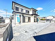 【リフォーム済】随時ご案内可能ですので、内覧希望の方はお電話ください。閑静な住宅街にあるこちらの住宅は外壁を塗装を行い、明るく引き締まった外観に仕上がりました。