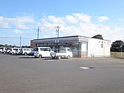コンビニ セブンイレブン様まで徒歩19分（1.5km）。 1500m