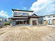 【リフォーム中5/18更新】外観別アングル写真です。足場設置しました。外壁塗装、屋根洗浄予定です。駐車スペースには砕石を敷き込む予定です。