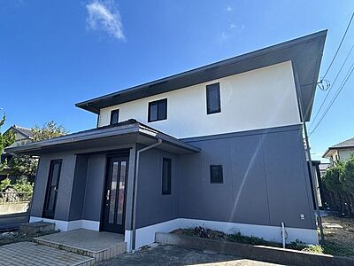 外観：価格には消費税、リフォーム費用を含みます。リフォーム中でもご案内可能。内覧希望の方はお電話ください。