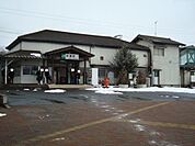 岩瀬駅まで約1.2ｋｍです。 1200m