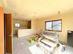 館林市花山町　戸建て 4SLDKのリビング/ダイニング