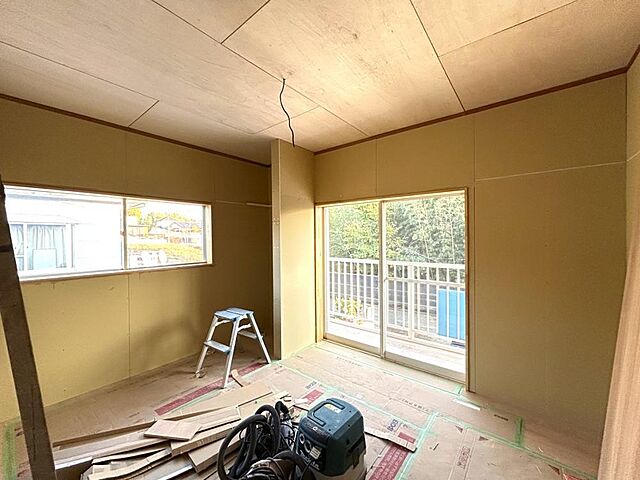 室内 みどり市笠懸町阿左美949-4