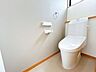 室内：【2階トイレ】2階にトイレがあると、夜間などは特に、安心ですよね。