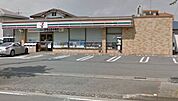 第四 【コンビニ】セブンイレブン伊勢崎長沼町店様まで約470ｍ(徒歩6分)。急な買い物やちょっとした用事にも対応しやすい環境です。 1100m