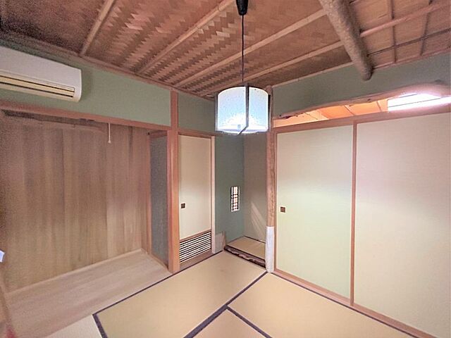 室内 高崎市上和田町1-3