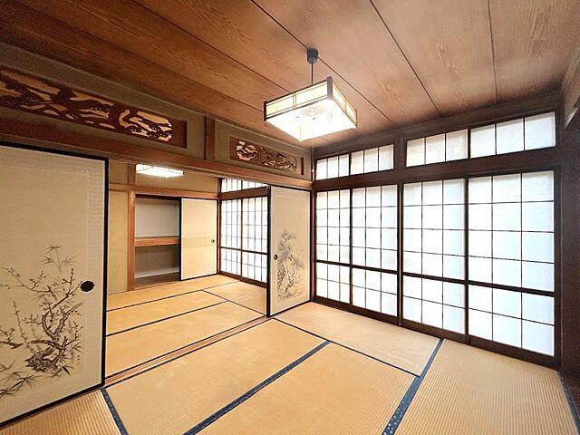 室内 渋川市渋川3822-25