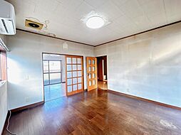 羽生市大字上新郷　戸建て 3LDKのリビング/ダイニング