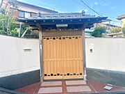 【門扉】