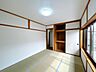 和室：2階南西側和室です。