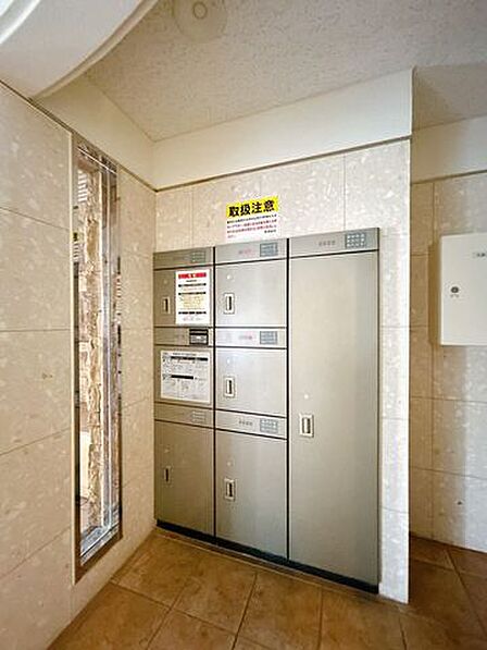 宅配ボックスです。