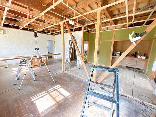 リビング/ダイニング 富山市長附400-11