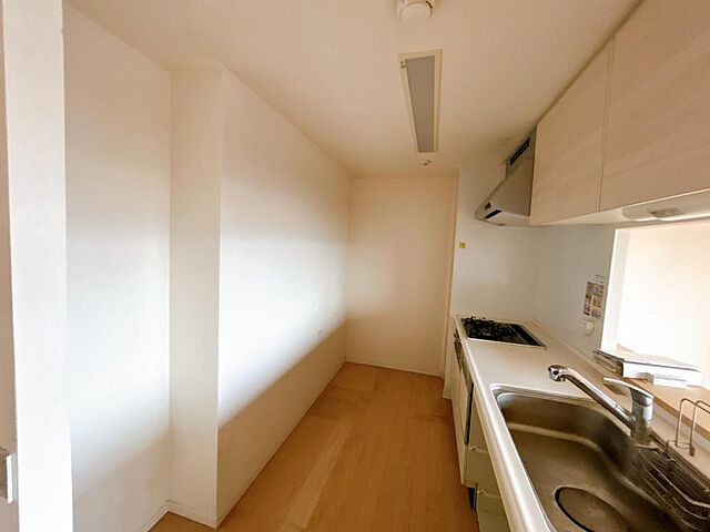 リビング/ダイニング ポレスター根塚 8階/-