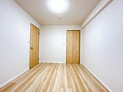 富山市立奥田 【リフォーム済】5.8帖洋室です 1390m