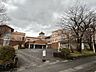 周辺：富山市立杉原小学校 【小学校】杉原小学校まで約650ｍ（徒歩約9分）です。お子様のいらっしゃるご家庭の方にはオウチ選びの重要なポイントである小学校。近いとお子様の通学も安心ですね。 670m