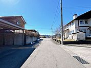 アルビス 八尾店 前面道路は幅員約6ｍです。 1900m