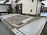 外観：【リフォーム中】一部土間打ちを行い、駐車場を拡張します。