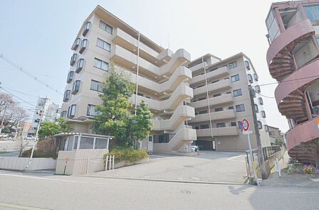 【リフォーム中】価格には消費税、リフォーム費用を含みます。リフォーム中でもご案内可能。内覧希望の方はお電話ください。