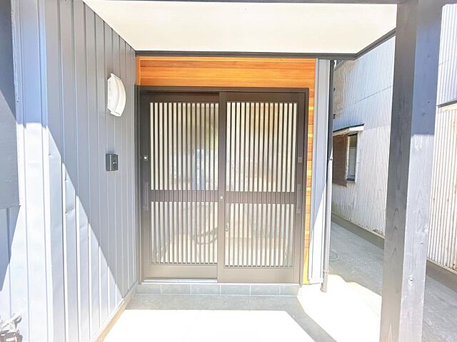 玄関 福井市足羽4丁目21-9