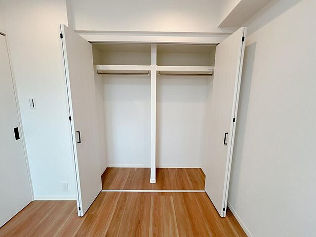 収納 ロアール社南 6階/-