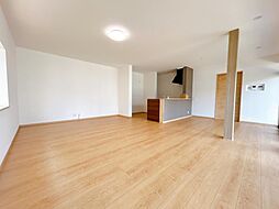 勝山市郡町1丁目　戸建て 4SLDKのリビング/ダイニング