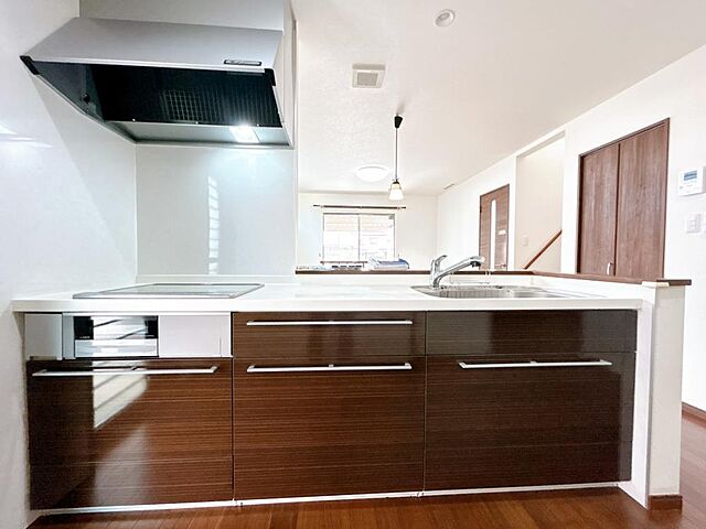 リビング/ダイニング 福井市運動公園3丁目106-2