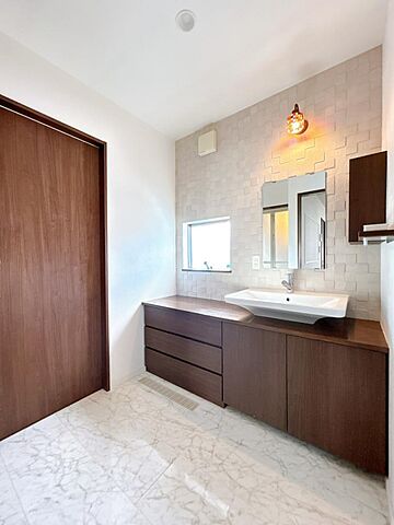 洗面 福井市運動公園3丁目106-2