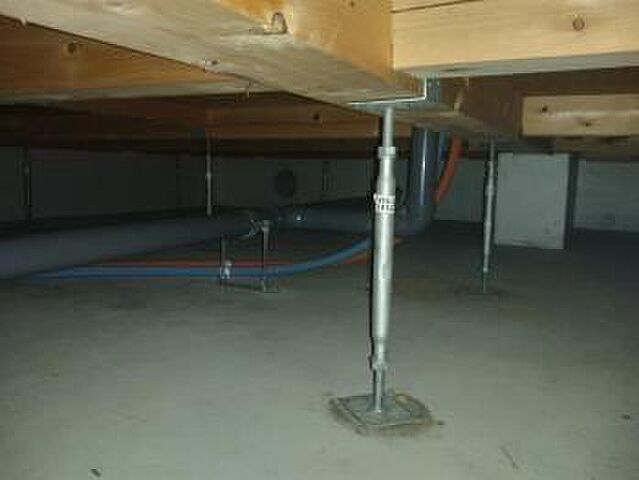 室内 福井市運動公園3丁目106-2