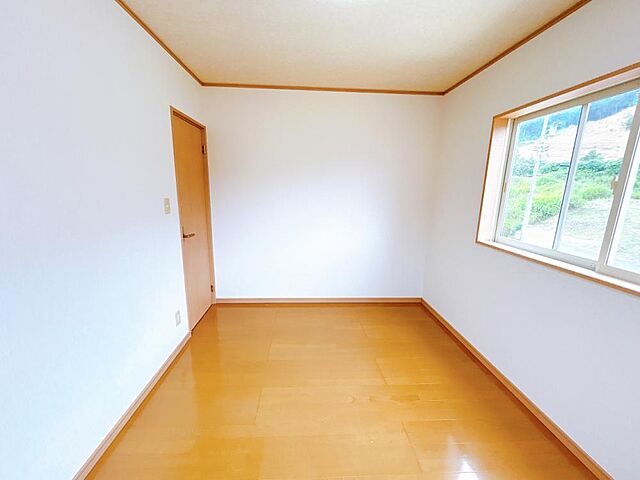 室内 福井市燈豊町39-1-45