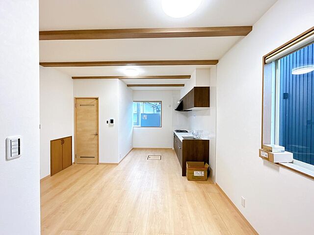 リビング/ダイニング 坂井市丸岡町南横地2-28-8