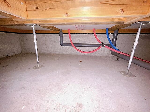 室内 福井市東森田2丁目1404