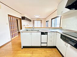 大野市新庄　戸建て 3SLDKのリビング/ダイニング