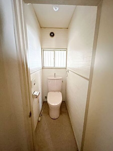トイレを拡大表示