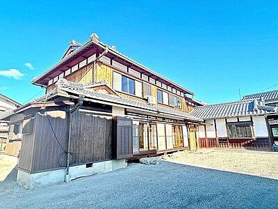 外観:【住宅ローン減税対象】【リフォーム済】価格には消費税を含みます。自社物件につき随時ご案内可能。内覧希望の方はお電話ください。 外観:【住宅ローン減税対象】【リフォーム済】価格には消費税を含みます。自社物件につき随時ご案内可能。内覧希望の方はお電話ください。