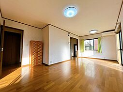 甲賀市水口町下山　戸建て 5SLDKのリビング/ダイニング