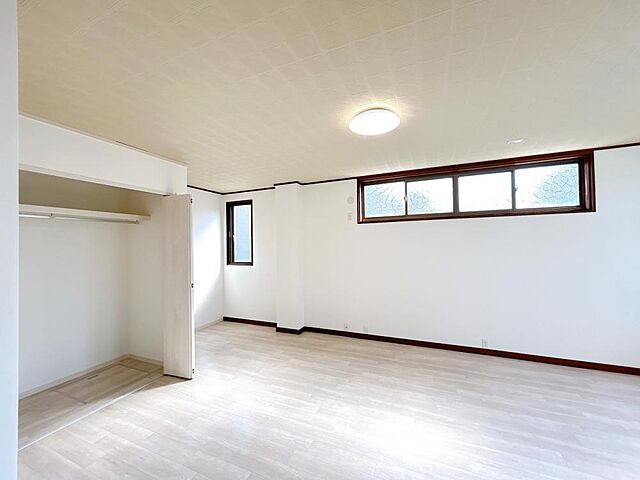 室内 鳥取市宮長223-43