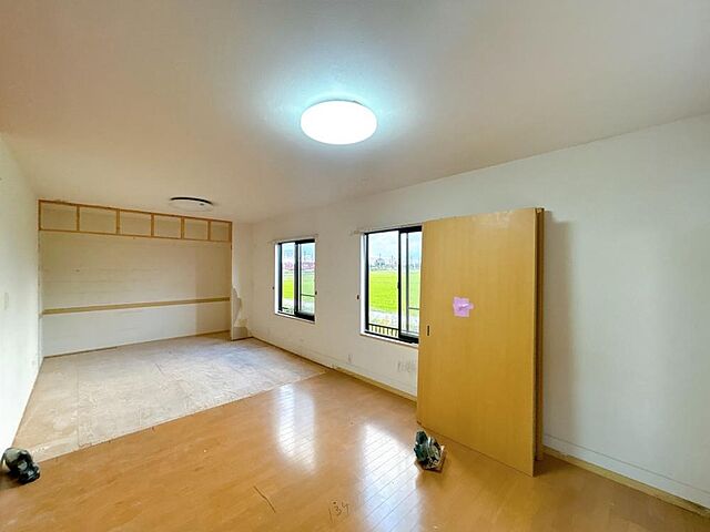 室内 米子市蚊屋211-18