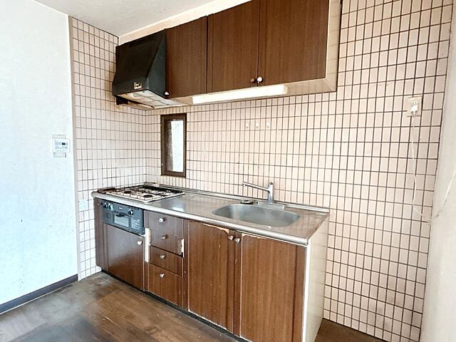 キッチン ロイヤルパレス戸坂 4階/-