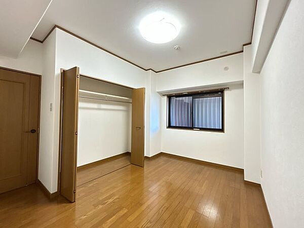 洋室を拡大表示