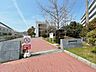 周辺：ファミリーマート今治大新田店 【病院】愛媛県立今治病院まで約100ｍです。 550m
