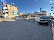 コンビニ 【周辺環境】ローソン中村4丁目店様約200ｍ（徒歩3分）。