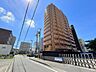 外観：【リフォーム済】14階建て5階部分の東南角部屋につき日当たり良好です。