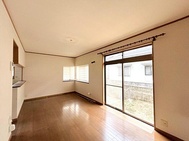 リビング/ダイニング 高松市由良町1227-12