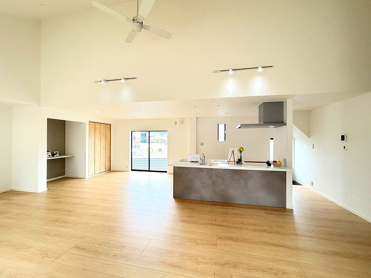 Used detached house · 3LDK in Takamatsu, Kagawa &mdash; photo 4