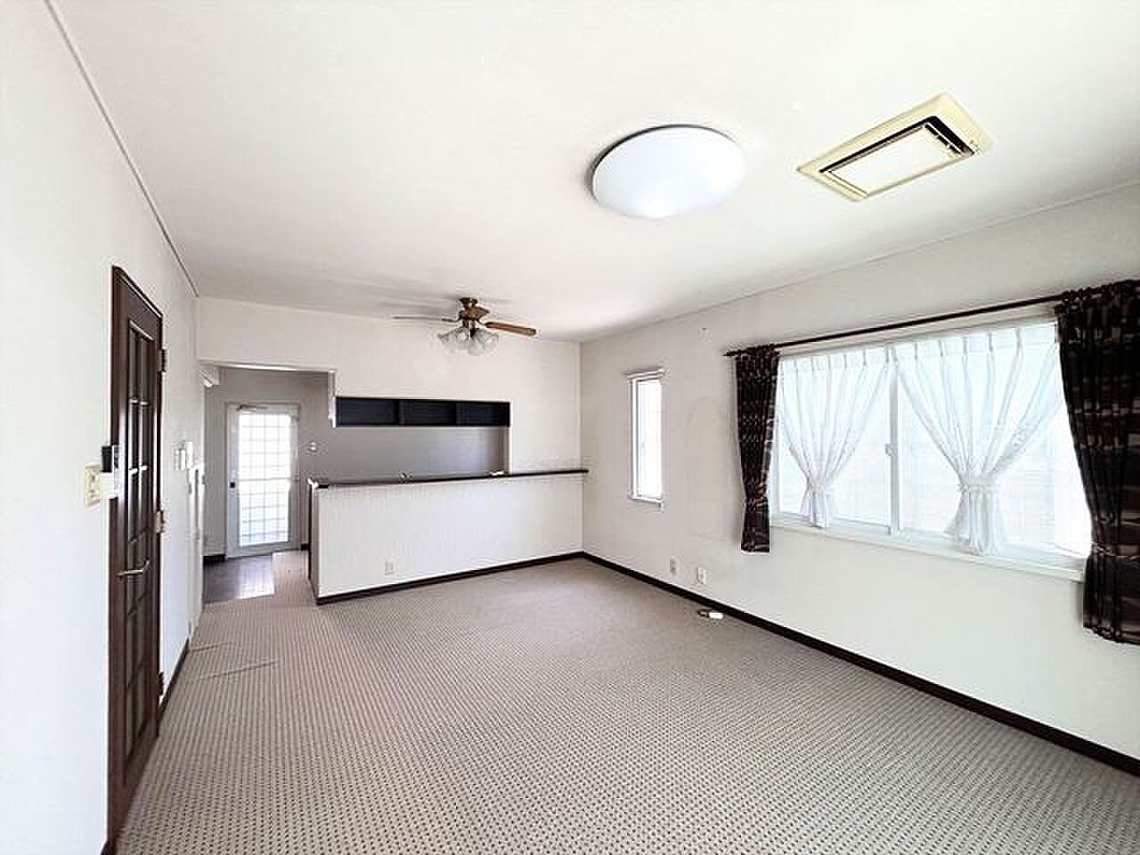 Used detached house · 4SLDK in Takamatsu, Kagawa &mdash; photo 4